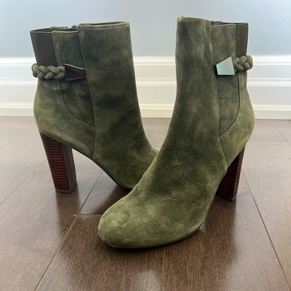 Saks Fifth Avenue Leather Ankle Boots, size US 5.5 - Picture 2 of 8